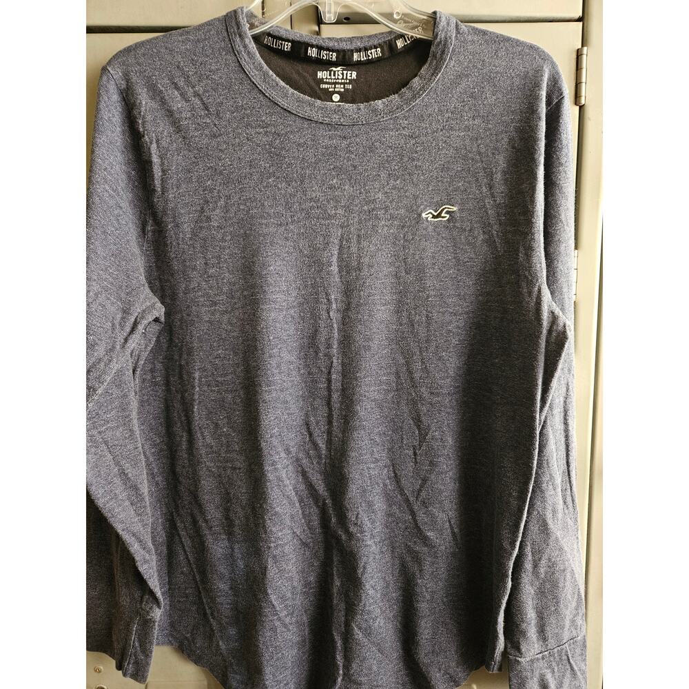 Hollister Mens curved hem long sleeve tshirt Size Medium